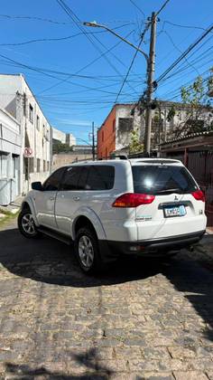 MITSUBISHI PAJERO DAKAR 3.5 HPE 7 LUGARES 4X4 V6 24V FLEX 4P AUTOMÁTICO